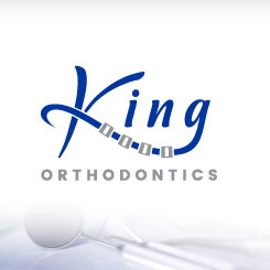 conception de logo King Orthodontics